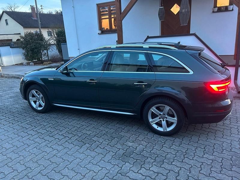 Gebraucht Audi A4 Allroad 252 PS (185 kW) 2018 Grün Kombi