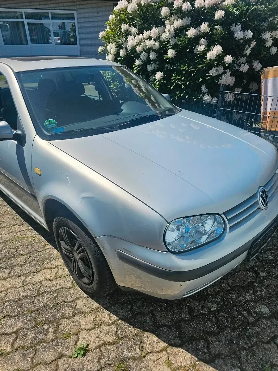 Gebraucht VW Golf IV 75 PS (55 kW) 1999 Silber Kleinwagen
