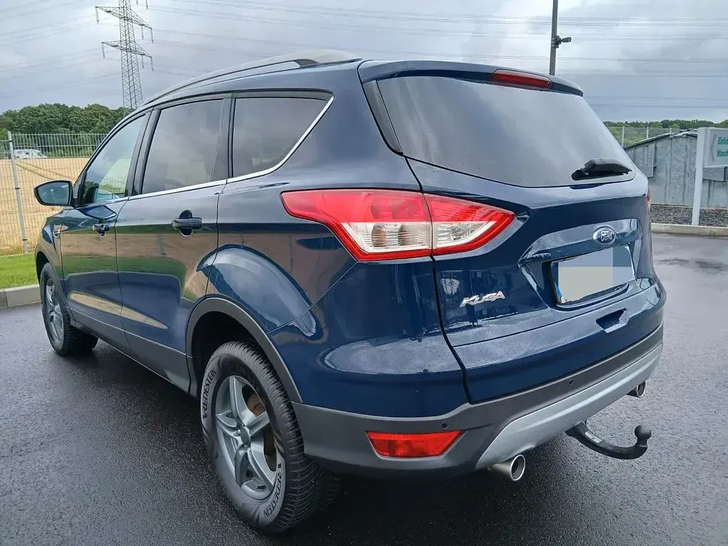 Gebraucht Ford Kuga Titanium 140 PS (102 kW) 2014 Blau SUV