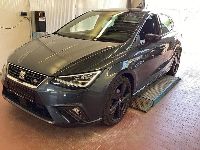 Grau Gebraucht 2021 Seat Ibiza Black Edition Limousine | 14.990 € (Fairer Preis) - Bild 1/3