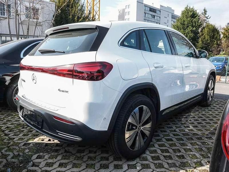 Gebraucht Mercedes EQA350 Advanced 214 kW (292 PS) 2024 Weiß SUV