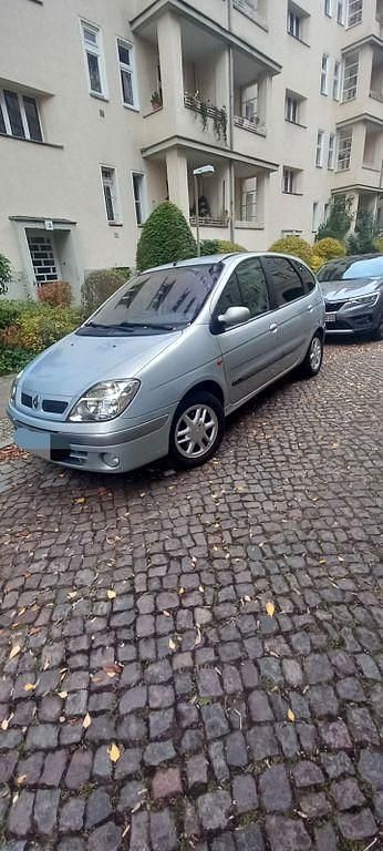 Grau Gebraucht 2002 Renault Scénic Van / Kleinbus | 1.999 € (Fairer Preis) - Bild 1/4