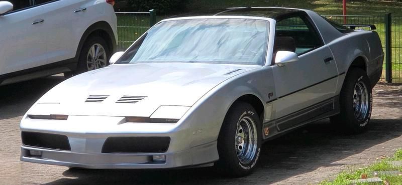 Grau Gebraucht 1986 Pontiac Firebird Coupé | 11.500 € - Bild 1/4