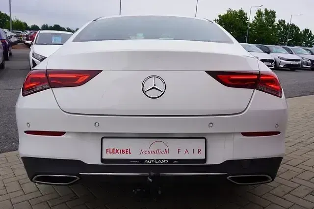 Gebraucht Mercedes CLA220 190 PS (139 kW) 2019 Weiss Limousine