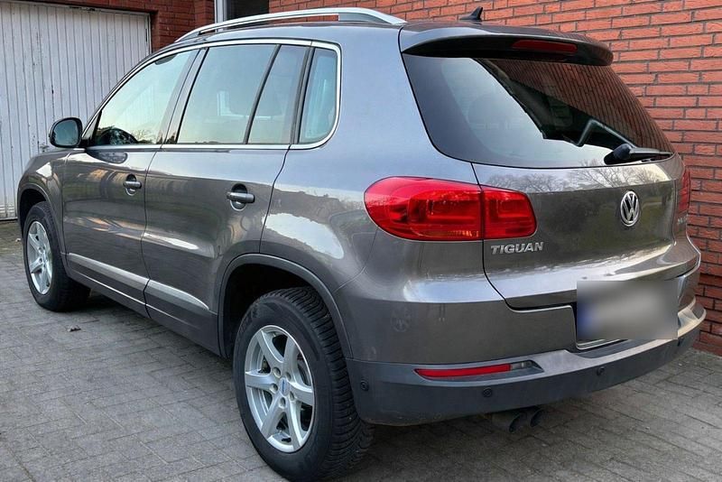 Gebraucht VW Tiguan 140 PS (102 kW) 2012 Grau SUV