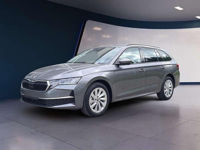 Graphitegrau metallic Neu 2025 Skoda Octavia Selection Kombi | 31.990 € (Fairer Preis) - Bild 1/4