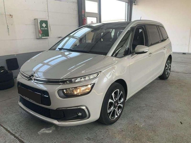 Nautilus/sable Gebraucht 2019 Citroën C4 SpaceTourer Shine Van / Kleinbus | 16.950 € (Etwas zu teuer) - Bild 1/4