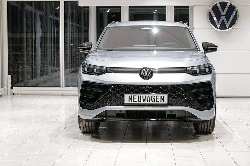 Neu VW Tayron R-line 272 PS (200 kW) 2025 Silber SUV