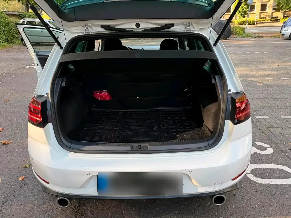 Gebraucht VW Golf VII GTI 245 PS (180 kW) 2020 Weiß Limousine