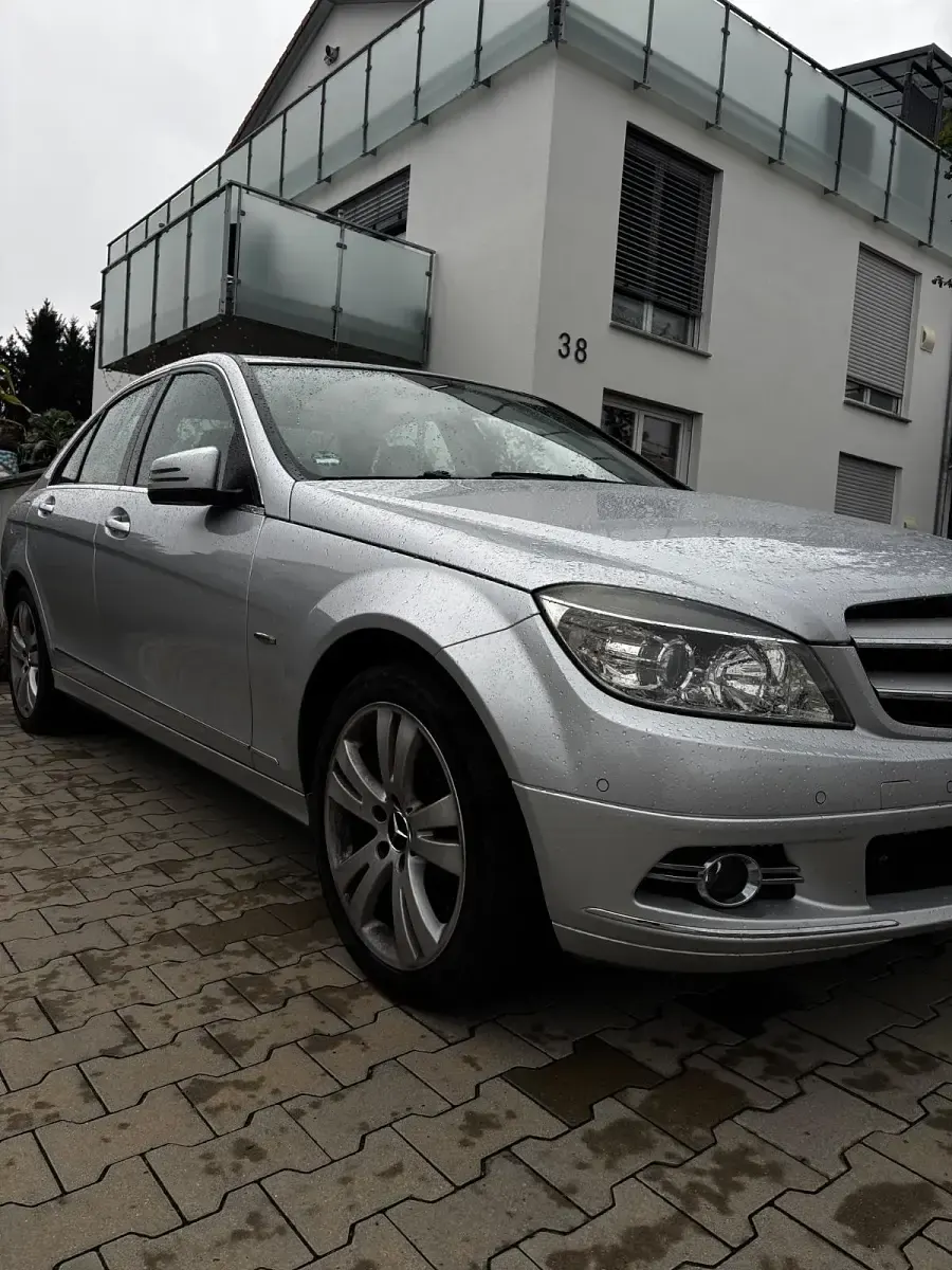 Gebraucht Mercedes C200 136 PS (100 kW) 2008 Silber Limousine
