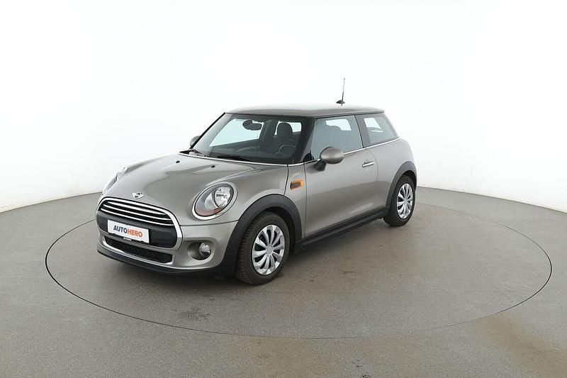 Usado Mini ONE 102 HP (75 kW) 2017 Cinzento Citadino