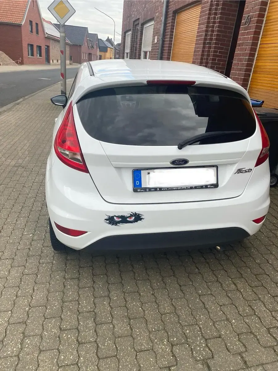 Gebraucht Ford Fiesta 60 PS (44 kW) 2009 Weiß Kleinwagen