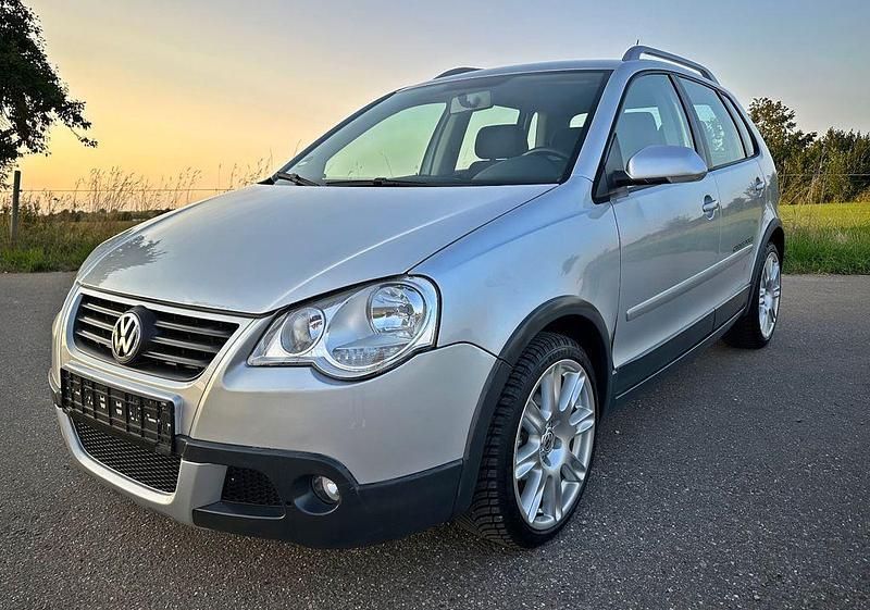 Silber Gebraucht 2006 VW Polo Cross Kleinwagen | 4.900 € (Fairer Preis) - Bild 1/4