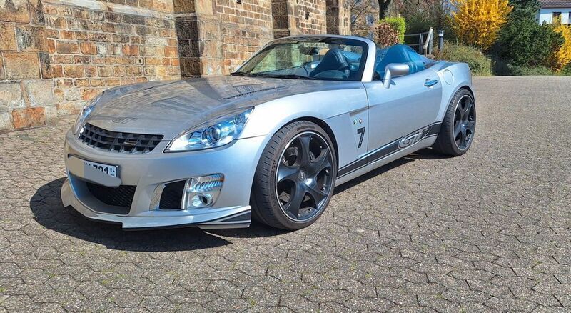 Silber Gebraucht 2009 Opel GT Cabrio | 18.900 € (Etwas zu teuer) - Bild 1/4