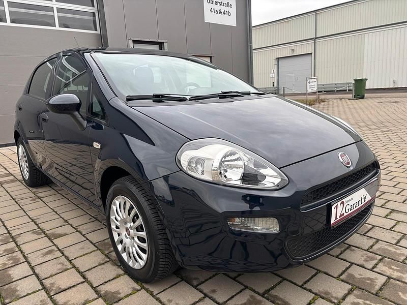 Gebraucht Fiat Punto 70 PS (51 kW) 2017 Blau Kleinwagen