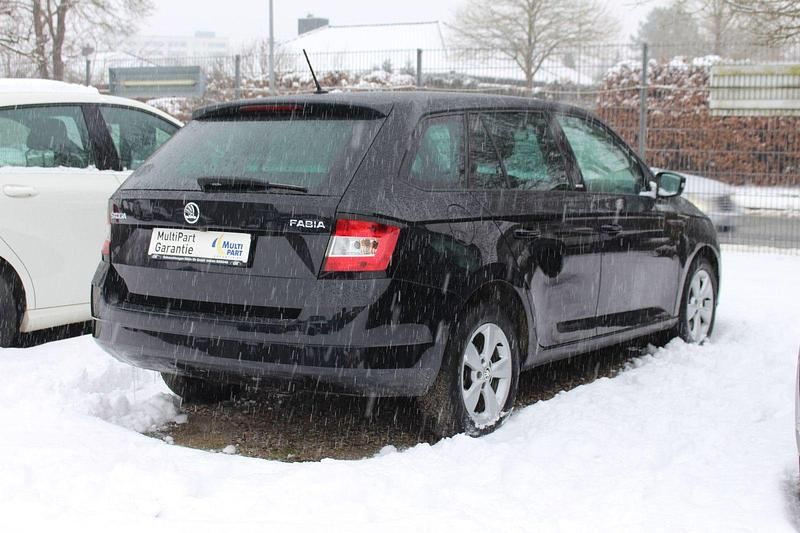 Gebraucht Skoda Fabia 105 PS (77 kW) 2016 Schwarz Kombi