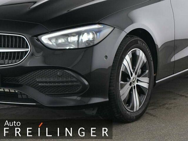 Gebraucht Mercedes C300e Avantgarde 313 PS (230 kW) 2024 Schwarz Limousine