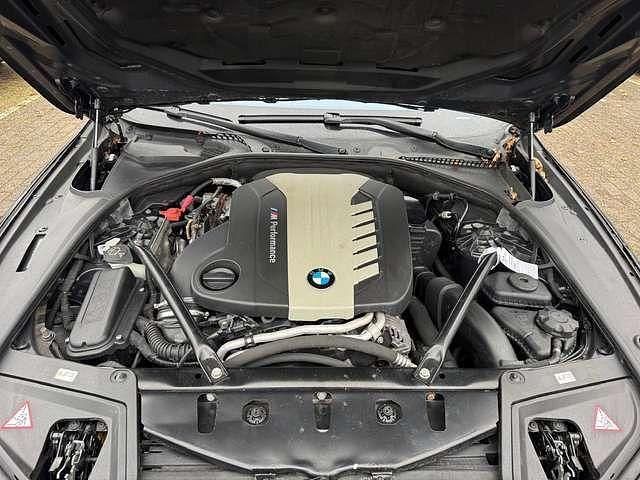 Gebraucht BMW 550 381 PS (280 kW) 2012 Schwarz Limousine