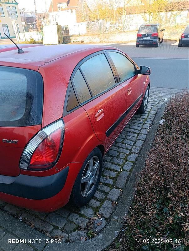 Orange Gebraucht 2005 Kia Rio Kleinwagen | 2.000 € (Fairer Preis) - Bild 1/4