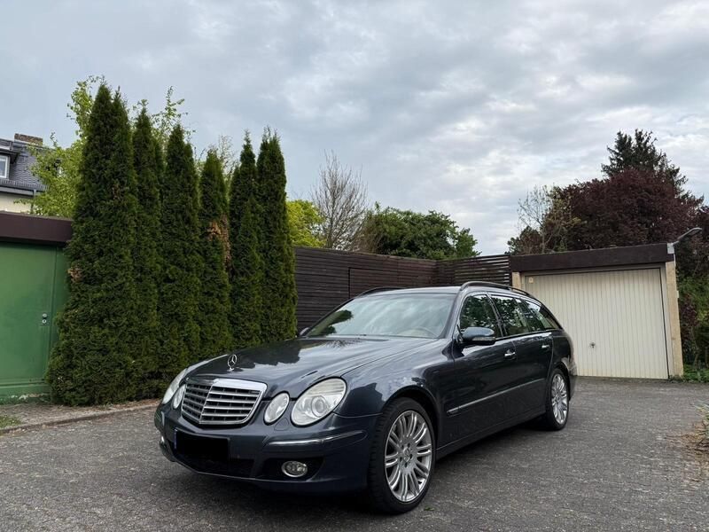 Grau Gebraucht 2007 Mercedes E500 Kombi | 5.900 € (Superpreis) - Bild 1/4