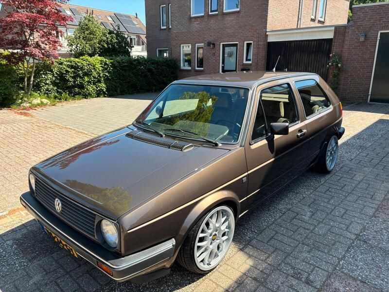 Braun Gebraucht 1985 VW Golf II Kleinwagen | 8.750 € - Bild 1/4