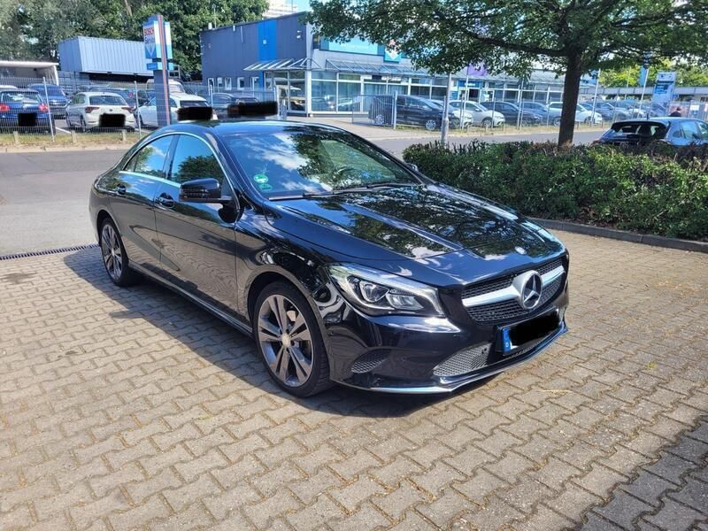 Schwarz Gebraucht 2016 Mercedes CLA180 Limousine | 16.000 € (Fairer Preis) - Bild 1/4