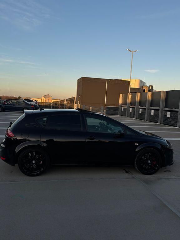 Gebraucht Seat Leon CUPRA 241 PS (177 kW) 2008 Schwarz Kleinwagen