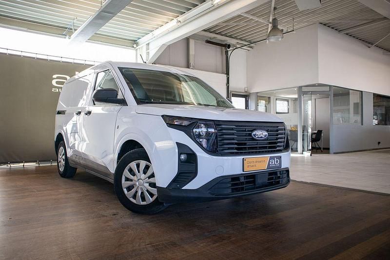 Gebraucht Ford Transit 125 PS (91 kW) 2024 Weiß Van / Kleinbus