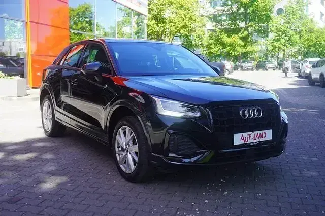Gebraucht Audi Q2 Advanced 150 PS (110 kW) 2021 Schwarz SUV