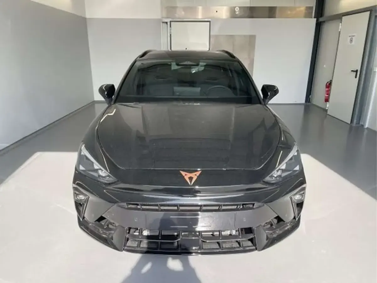 Neu Cupra Leon VZ3 333 PS (244 kW) 2026 [0e0e] midnight schwarz metall Kombi