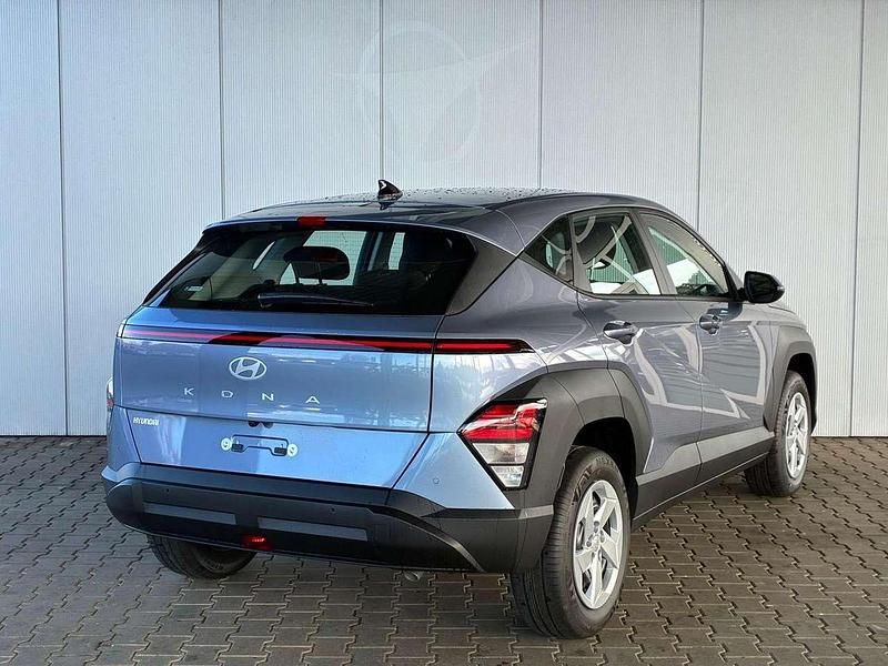 Neu Hyundai Kona Comfort 101 PS (74 kW) 2025 Meta blue SUV