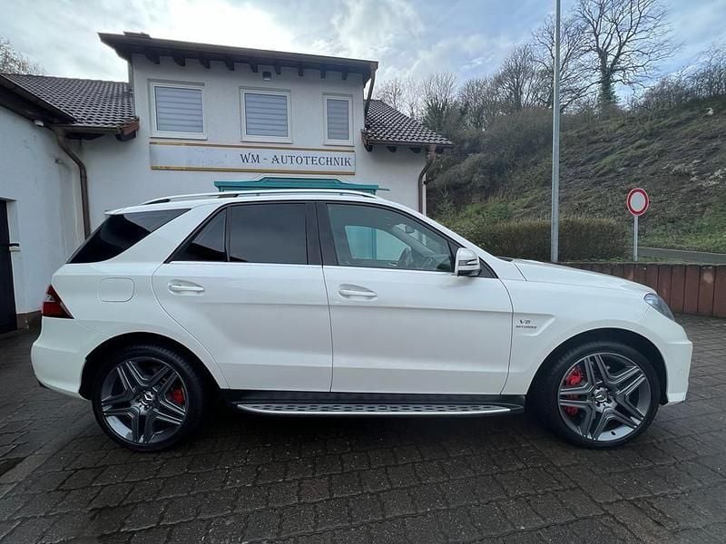 Gebraucht Mercedes ML63 AMG AMG 557 PS (409 kW) 2013 Weiß SUV