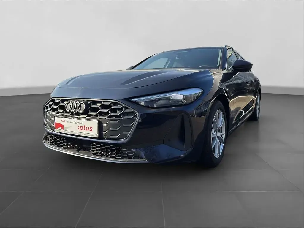 Gebraucht Audi A5 Sport 204 PS (150 kW) 2025 Blau Kombi
