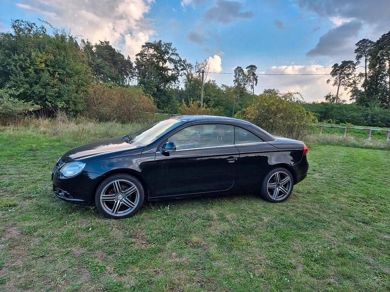 Schwarz Gebraucht 2008 VW Eos Cabrio | 2.300 € (Superpreis) - Bild 1/4