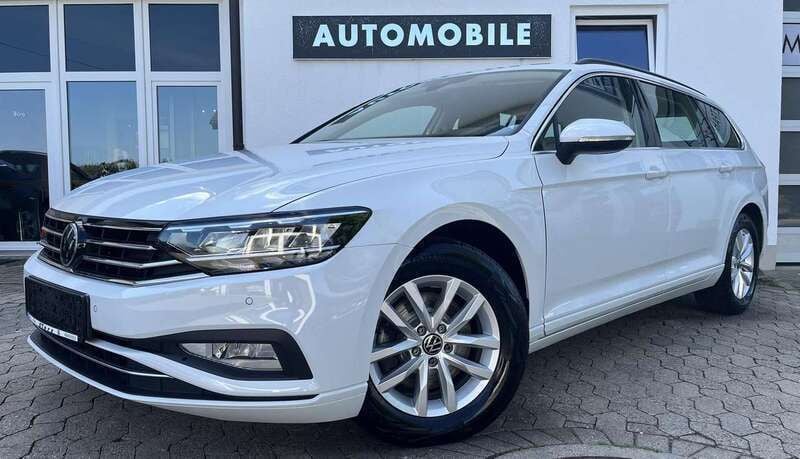 Weiß Gebraucht 2023 VW Passat Business Kombi | 26.979 € (Superpreis) - Bild 1/4
