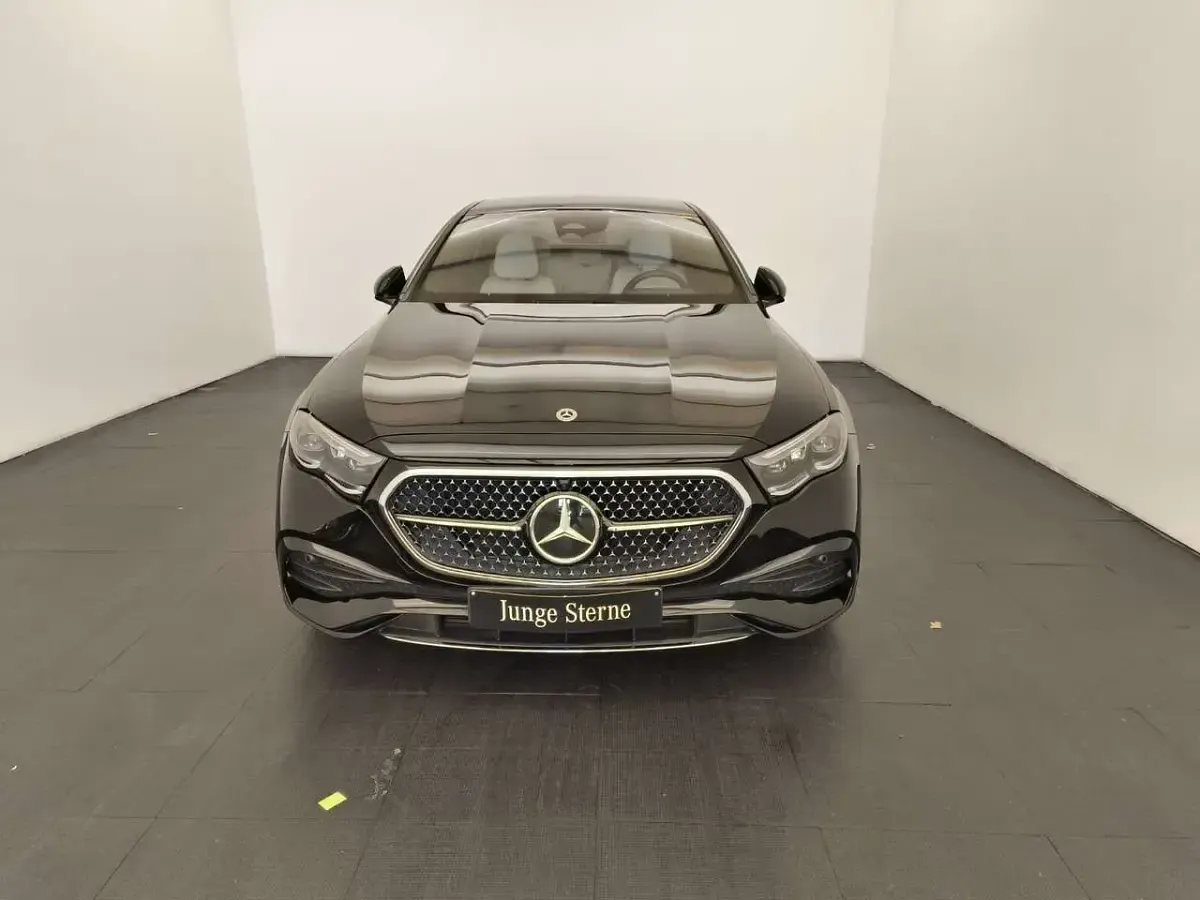 Gebraucht Mercedes E220 Advanced 197 PS (144 kW) 2025 Metalliclack obsidianschwarz Limousine