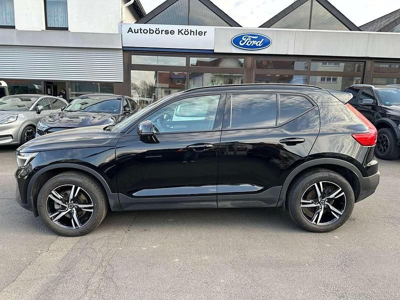Gebraucht Volvo XC40 Plus 197 PS (144 kW) 2022 Black solid (stone) SUV