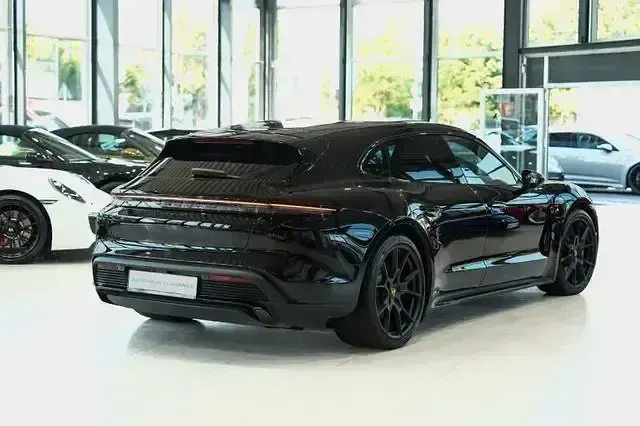 Gebraucht Porsche Taycan GTS Sport Turismo Chrono 439 kW (598 PS) 2022 Tiefschwarzmetallic Kombi
