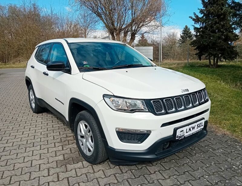 Weiß Gebraucht 2018 Jeep Compass Sport SUV | 11.990 € (Fairer Preis) - Bild 1/4
