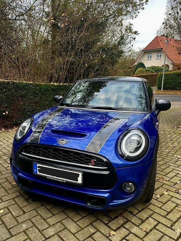 Blau Gebraucht 2020 Mini Cooper S Chili Kleinwagen | 23.900 € (Fairer Preis) - Bild 1/4