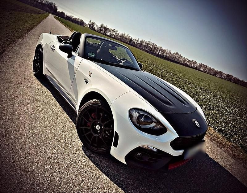 Second-hand Abarth 124 Spider 170 CP (125 kW) 2017 Alb Cabrio