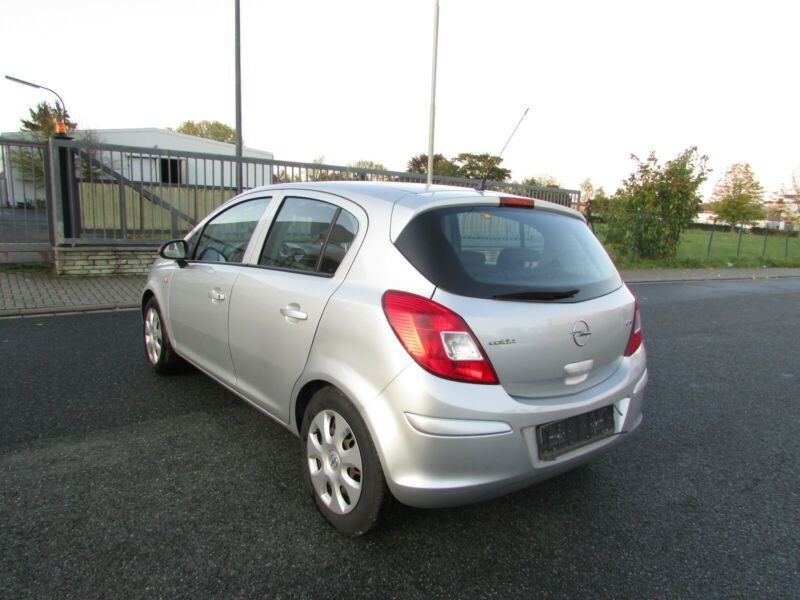 gebraucht 2008 opel corsa 12 diesel 90 ps € 2790