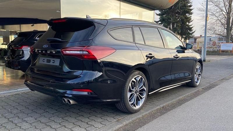 Gebraucht Ford Focus ST-Line X 155 PS (114 kW) 2025 Schwarz Limousine