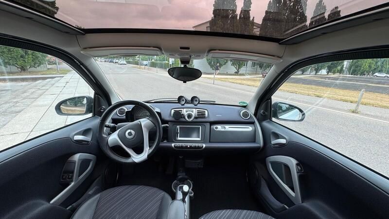 Weiß Gebraucht 2013 Smart ForTwo Coupé Passion Coupé | 4.800 € (Superpreis) - Bild 1/4
