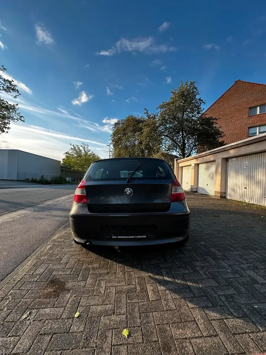 Gebraucht BMW 120 163 PS (119 kW) 2005 Grau Kleinwagen