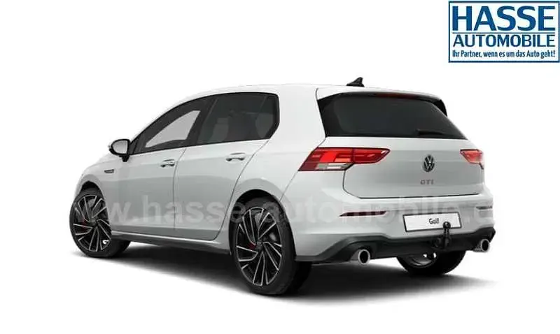 Gebraucht VW Golf VIII GTI 245 PS (180 kW) 2023 Weiß Limousine