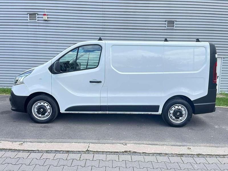 Gebraucht Renault Trafic Komfort 145 PS (106 kW) 2020 Gletscherweiss Van / Kleinbus