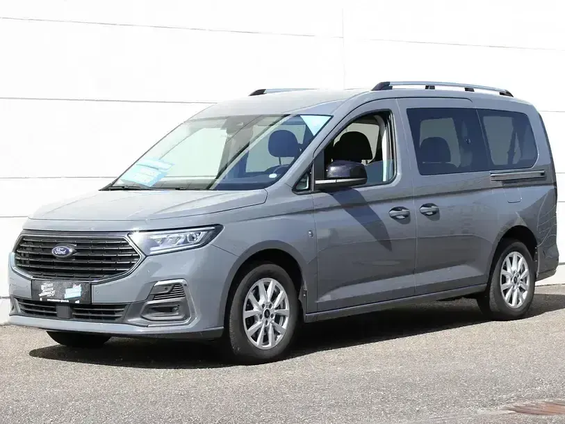 Gebraucht Ford Tourneo Titanium 122 PS (89 kW) 2024 Grau metallic Van / Kleinbus