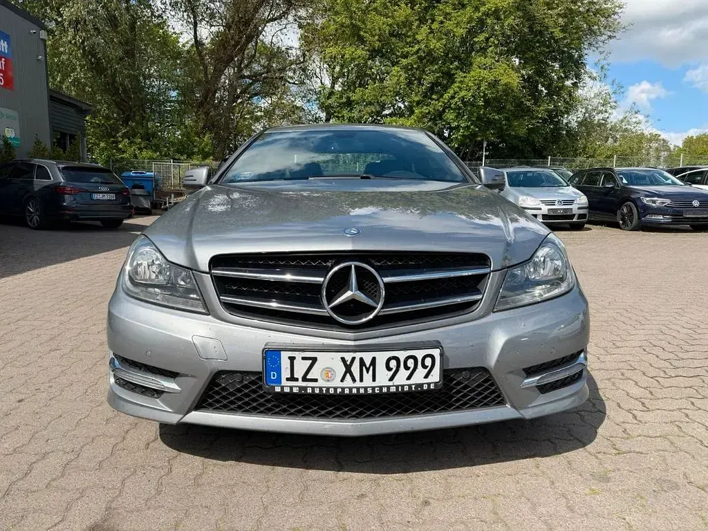Gebraucht Mercedes C220 AMG 170 PS (125 kW) 2015 Silber Coupé