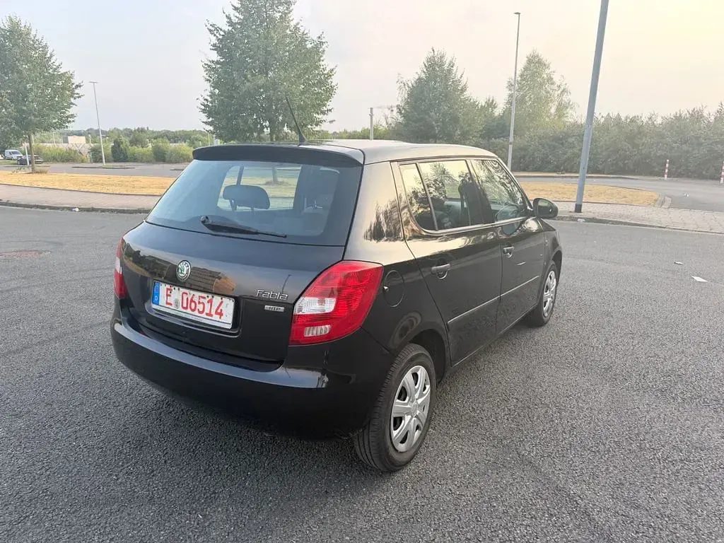 Gebraucht Skoda Fabia Special 60 PS (44 kW) 2012 Schwarz Limousine
